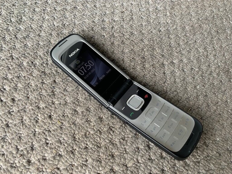 Nokia 2720 Mobile Phone RM-519 Flip Phone Very Good Working Condition 2720a-2  | in Staines-upon-Thames, Surrey | Gumtree