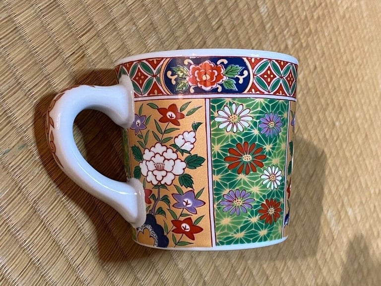 Japanese Ko-Imari Style Porcelain Mug, Traditional Floral Design, Perfect for Tea/Coffee or Display