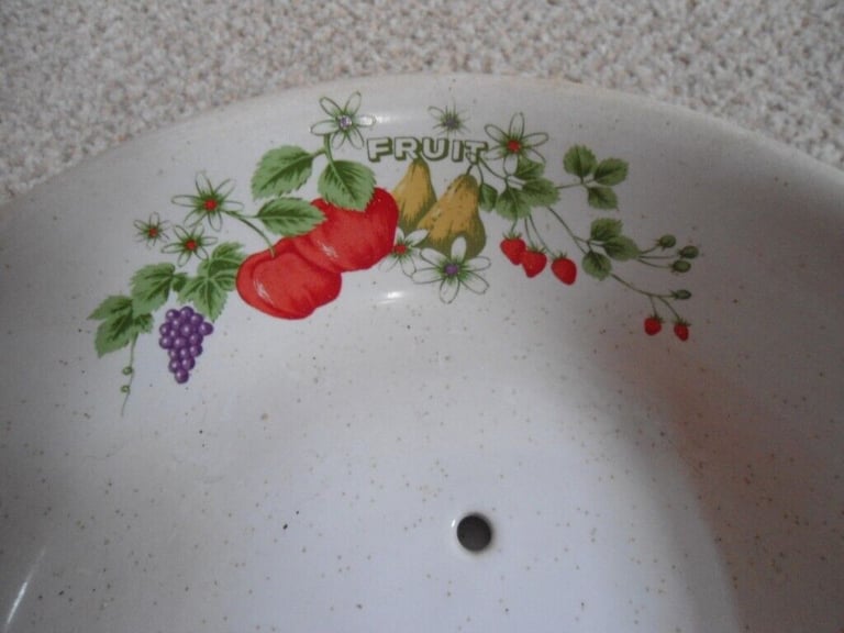Fruit Bowl Server/Drainer with Under Plate