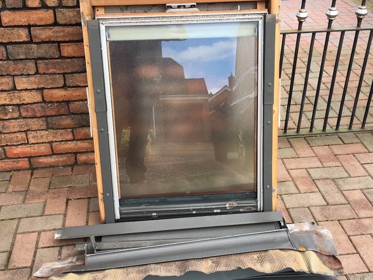 ⭐️⭐️Velux windows & flashings - various sizes⭐️⭐️