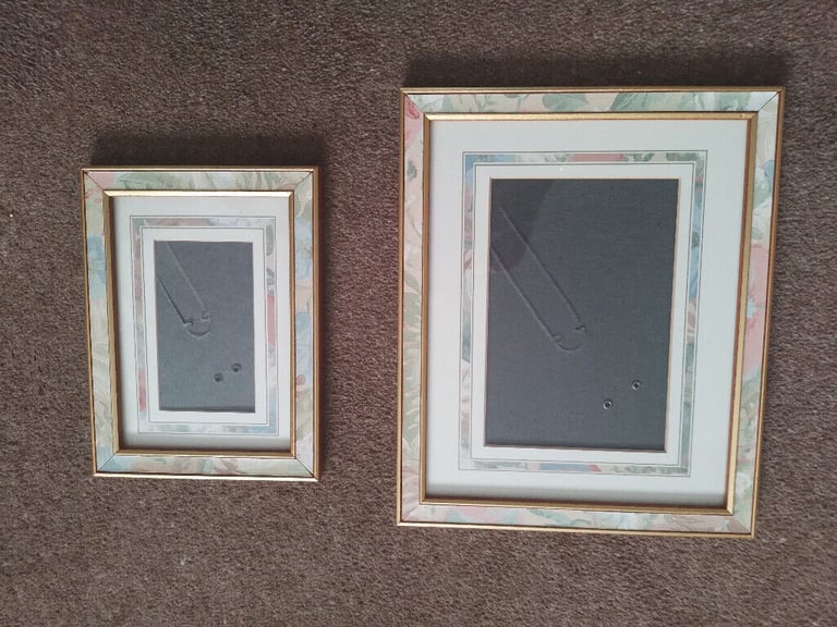 image for PHOTO FRAMES - 2 - MATCHING. Wooden, pastel shades in surround frames.