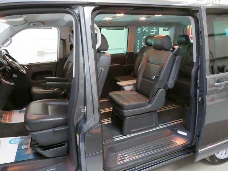 Volkswagen Caravelle 2.0BiTDI ( 180PS ) SWB DSG Executive