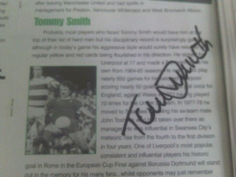 MULTI SIGNED PROGRAMME    FOOTBALL LEGENDS  HUNTER   STILES   SMITH    FRAMED   
