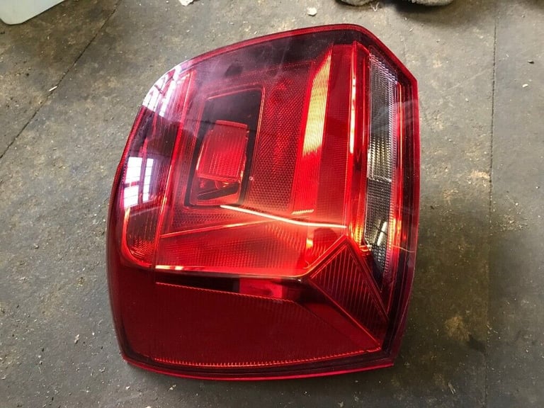 VOLKSWAGEN VW POLO 6C NSR  PASSENGER SIDE REAR LIGHT LAMP   (2014-2017)