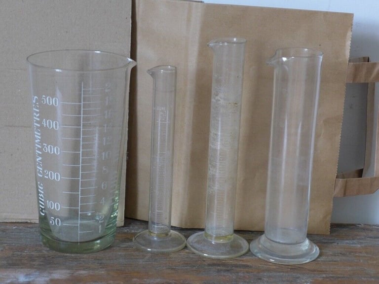 VINTAGE SCIENCE LABORATORY CHEMISTRY PHOTOGRAPHIC GLASSWARE JARS VASES