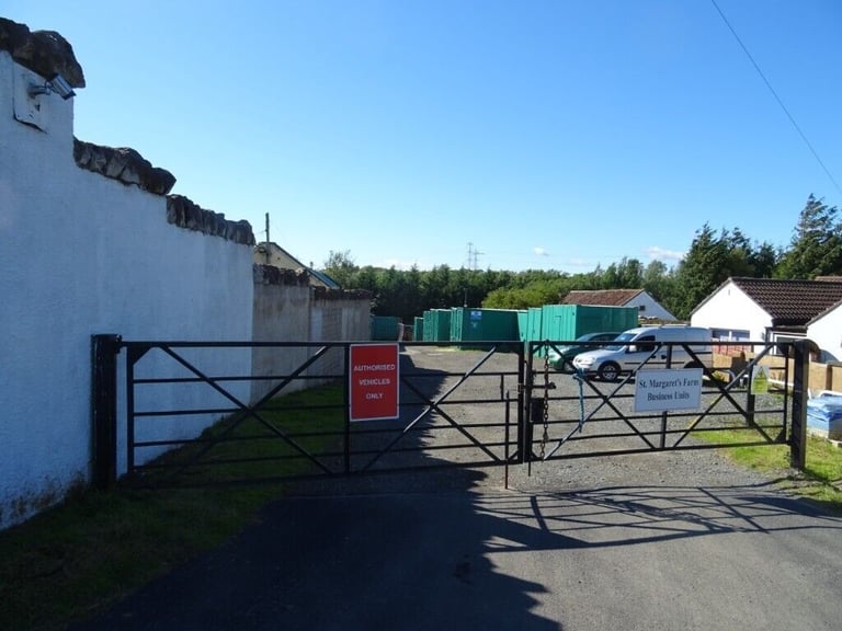20ft STEEL CONTAINER WORKSHOP (fully powered) / STORAGE TO LET (just off city bypass) 