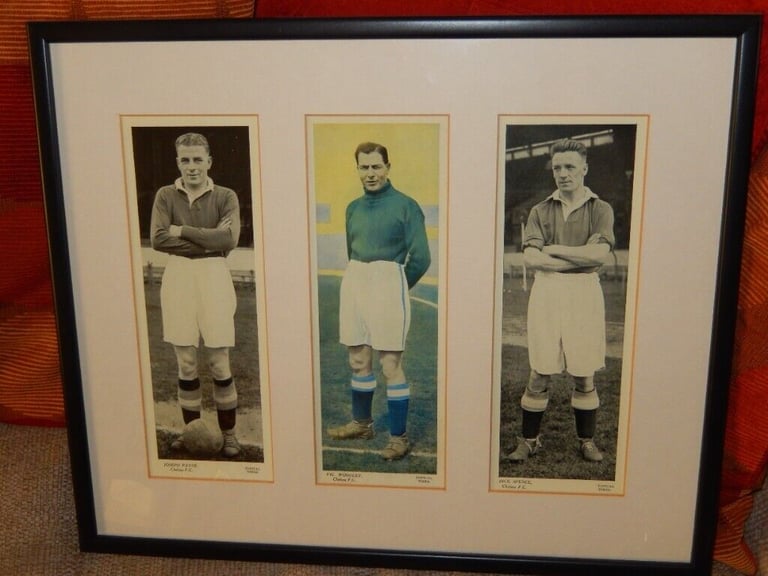 image for VINTAGE CHELSEA FC FRAMED PICTURE