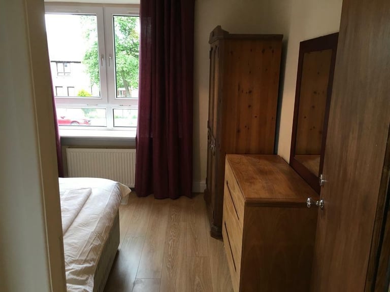 A Large Room in a 3 Bedroom Flat Near Aberdeen University & King Street £350