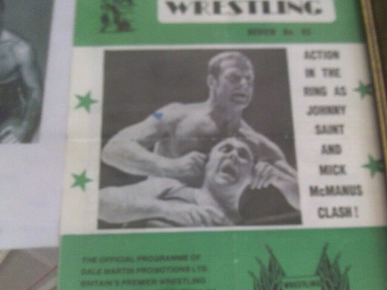 2 SIGNED WRESTLING STARS CARDS   WITH PROGRAMME    FRAMED