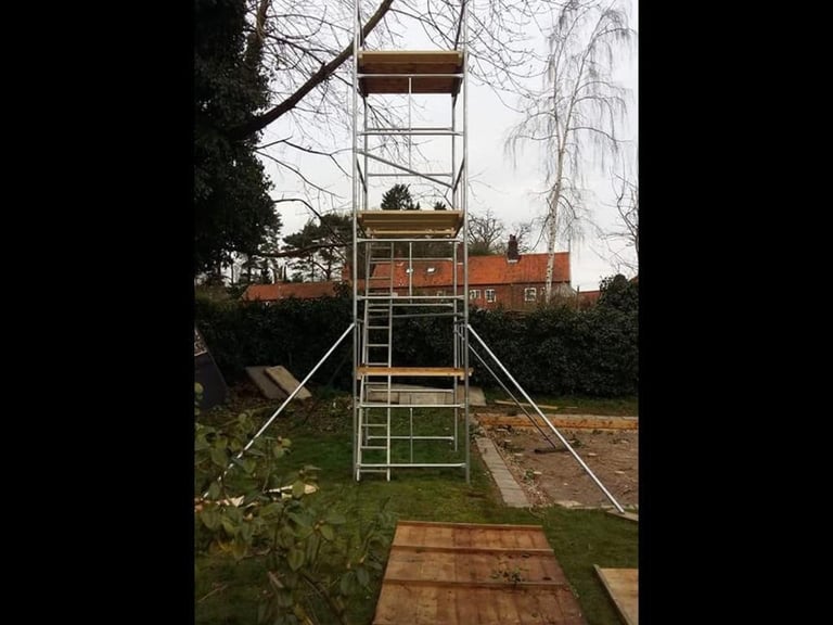 SCAFFOLD TOWER- NEW BRITISH STEEL - SAVE ££££s - REPAIR/DIY/BUILD/MAINTENANCE 🇬🇧