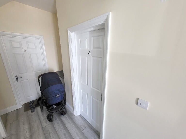 One Bedroom Extra large ground floor flat to let with the Garden
