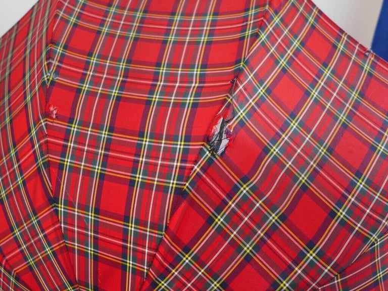 Lady’s Scottish ROYAL STEWART Tartan Umbrella. VINTAGE.