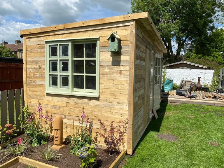 10 x rustic reclaimed pallet wood timber boards. 