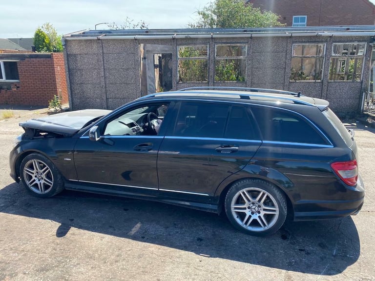breaking for parts meecedes c220 amg automatic 2011 estate