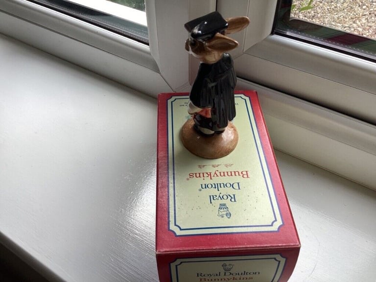 Royal Doulton Bunnykins figurine 