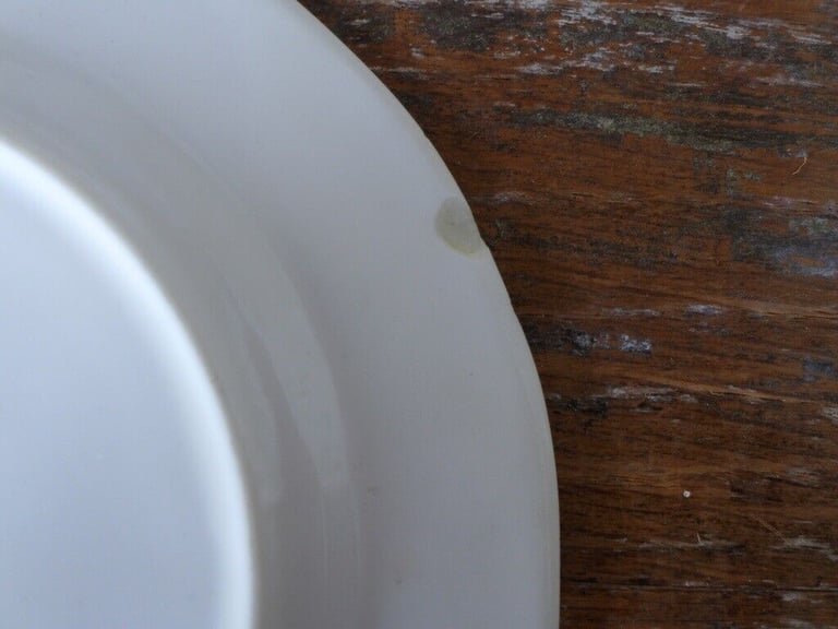 Six pieces of matching vintage COLCOUGH BONE CHINA. Believe ANGELA pattern