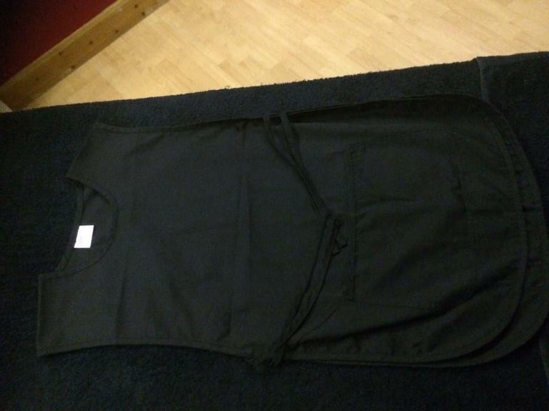 New- 4 Beauty/Health/Massage Tabards Aprons