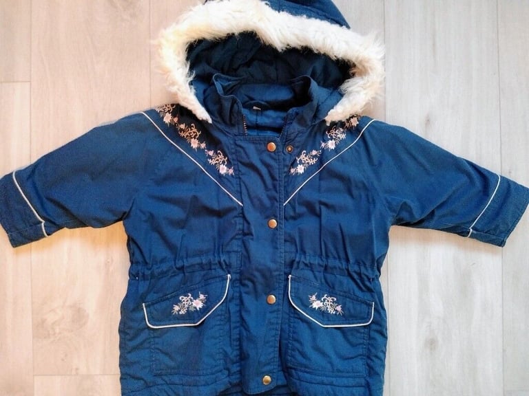 Jacket/ short coat, warm & pretty. Toddler 92 cm (avg. 2 yrs.) Value!