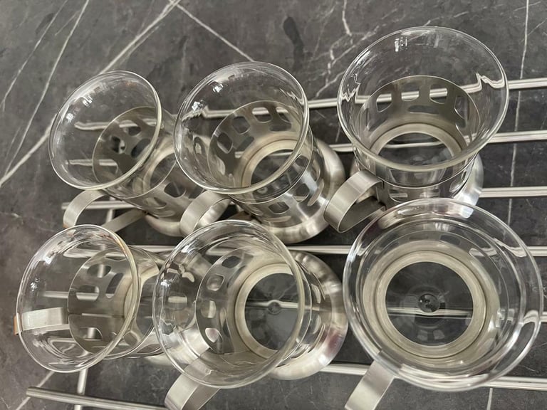6 tea glasses
