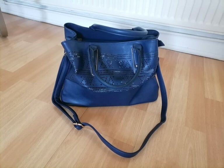 PAULA ROSSI Designer Adjustable Shoulder Leather Handbag. Nr Mint Cond . 