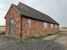Warehouse to Let in Bradwell-on-Sea, Essex - 1,200 SQ FT WAREHOUSE