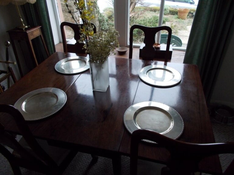 Georgian 1762 Cuban Mahogany Drop Leaf Table