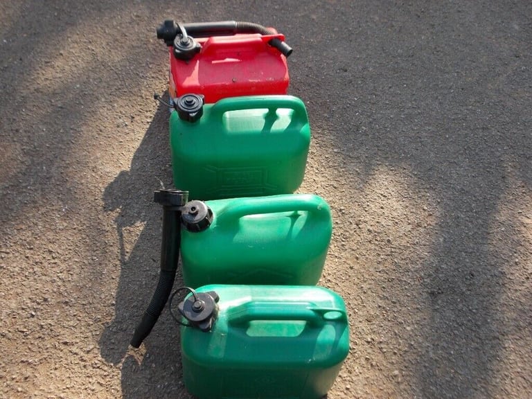 PLASTIC 5L PETR0L CONTAINERS. 