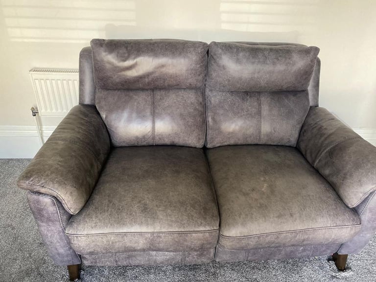 Reclining 3 + 2 seater sofa 