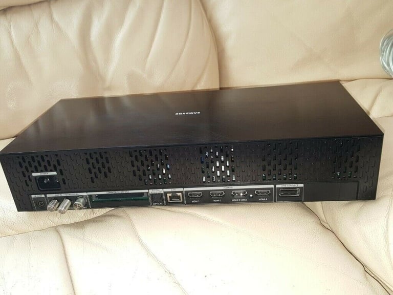  Samsung One Connect box For GQ65Q95T / QE65Q95T. 65inch (2020 Model)