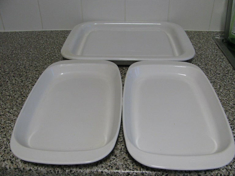 image for CORNINGWARE USA Cook + Serve Dinnerware - Main Tray + 2 Serving Trays - Immaculate