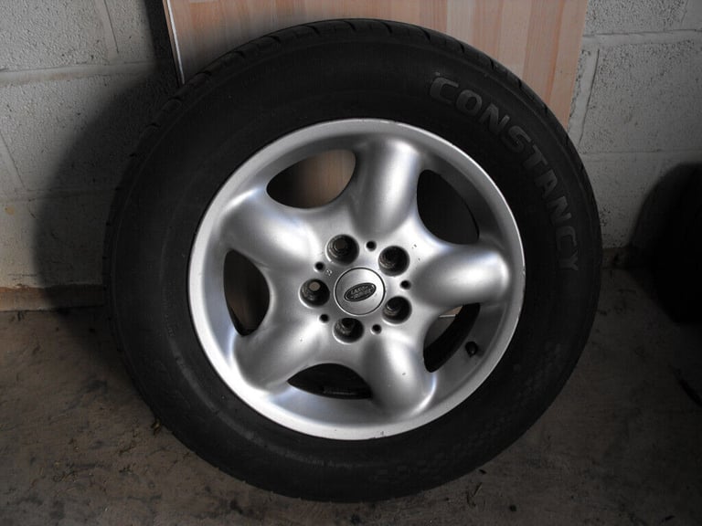 Freelander 16 inch Alloy Wheel 215/65/16 with Constancy LY688 tyre with loads of tread 