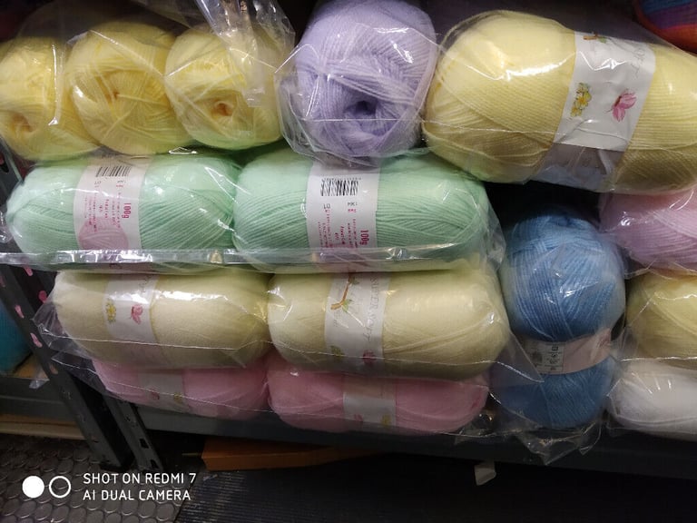 image for JAMES BRETT SUPERSOFT DOUBLE KNITTING WOOL YARN 5X100G BALLS COLOUR CHOICES