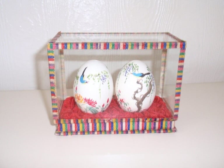 Set of two Chinese style painted eggs in display box