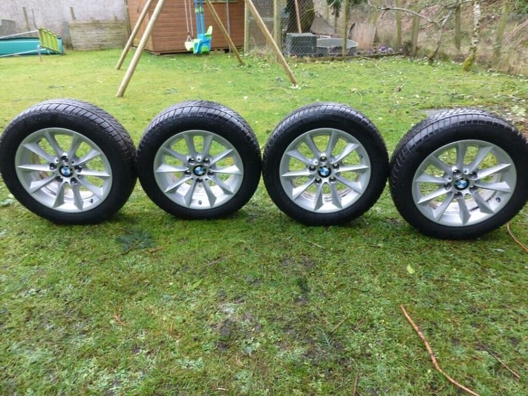 4 BMW alloy wheels (like new) with Continental winter tyres
