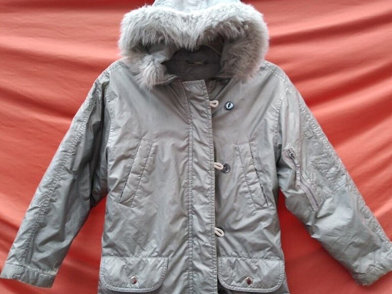 Bargain Coat Age c. 10. Silver (reflects); fur-edge hood; pockets galore!