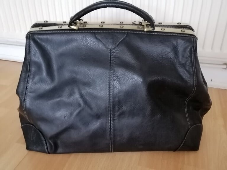 image for Luxury RITELLE Germany . X Large Medical Doctor's Travel Leather Bag. 