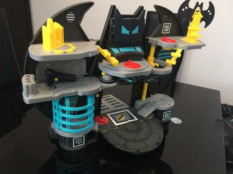 image for IMAGINEXT BATMAN BATCAVE X667 rrp50 plus