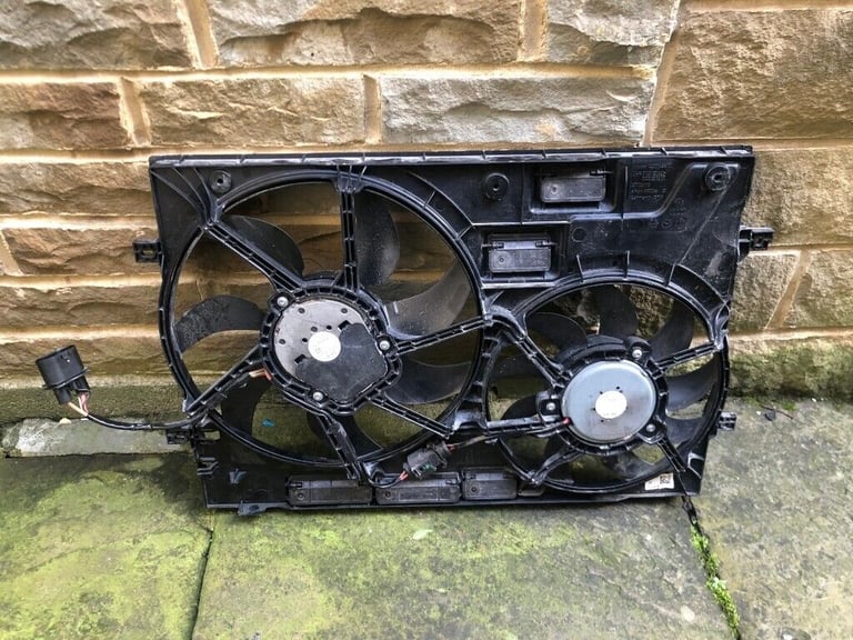 AUDI RS3 8V RADIATOR FAN 2015+ PART NUMBER: 3Q0 121 205