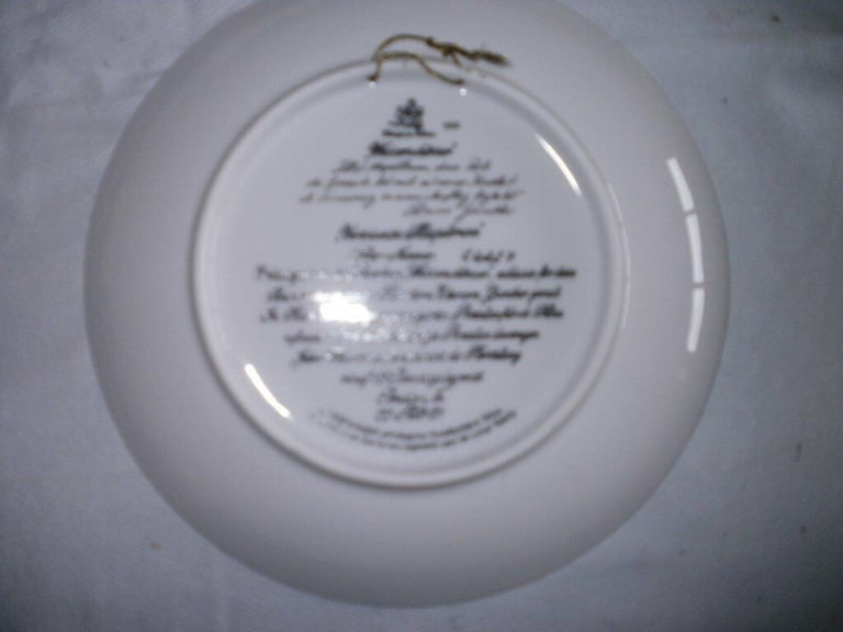 Moated castles by Eleonore  Guinther. Collectors Plates with the artist signature on the plate