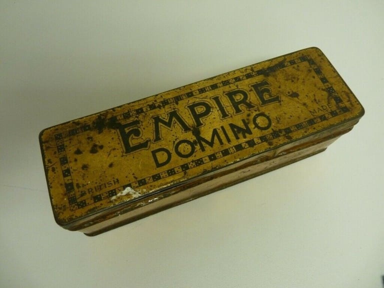 image for Vintage 1930s Empire Dominoes Complete 28 tiles