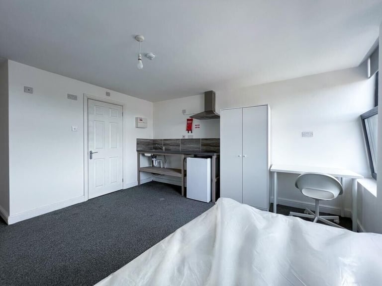 Brand new Studio Flats 2024/2025 with all Bills included - Albany - From £125 per month