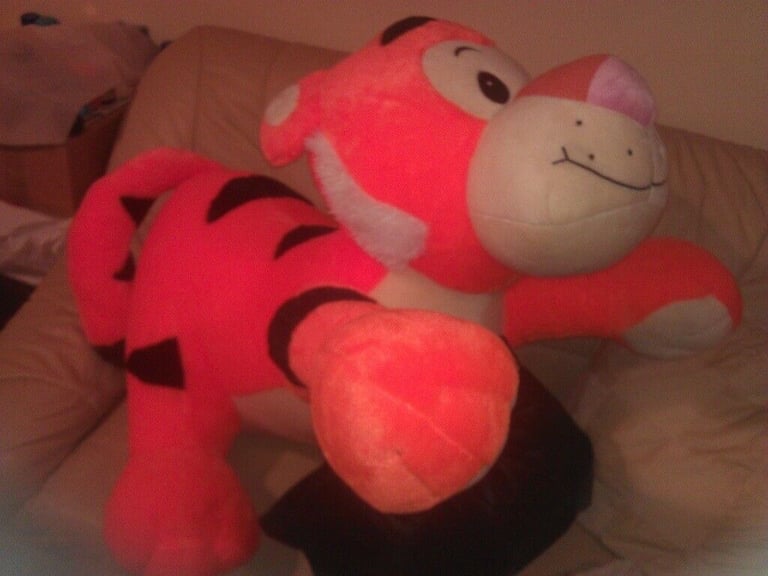 Large tigger soft toy
