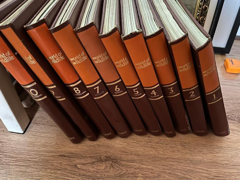 image for World of Wildlife - complete 10 books serious 