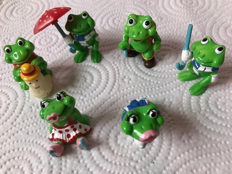 image for Kinder Surprise Ranopla Frog Figures
