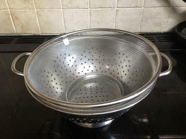 image for COLANDER & MESH STRAINER, 