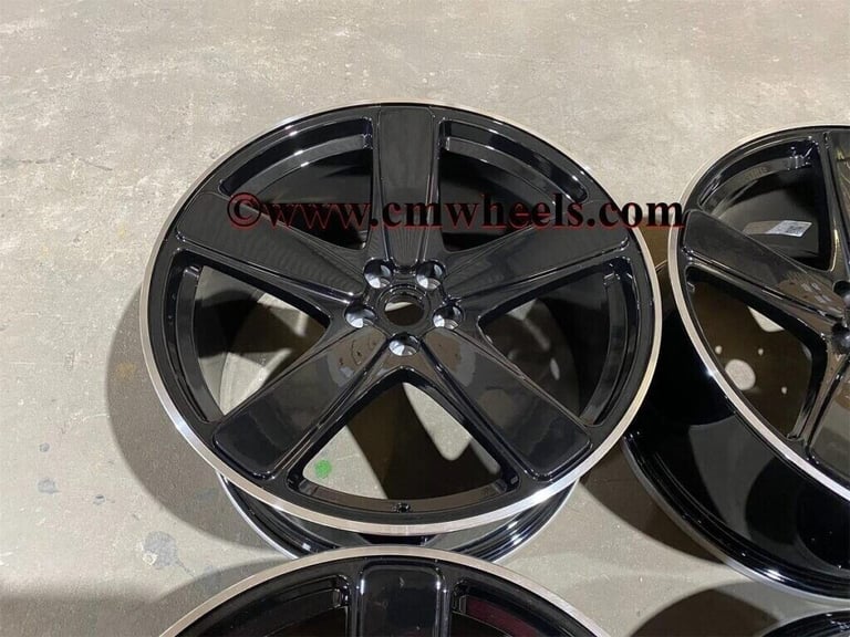 21″ Inch Porsche Macan 2 Style Wheels Gloss black polished lip 5x112 66.6
