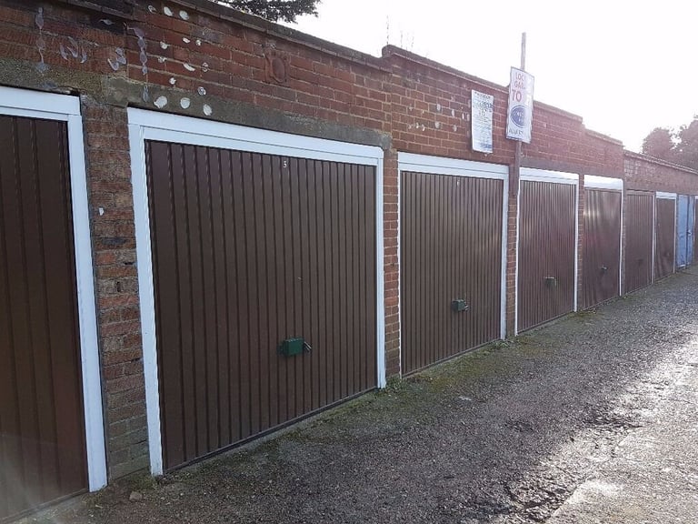Garage/Parking/Storage: Aldin Avenue South, Slough SL1 1RR 