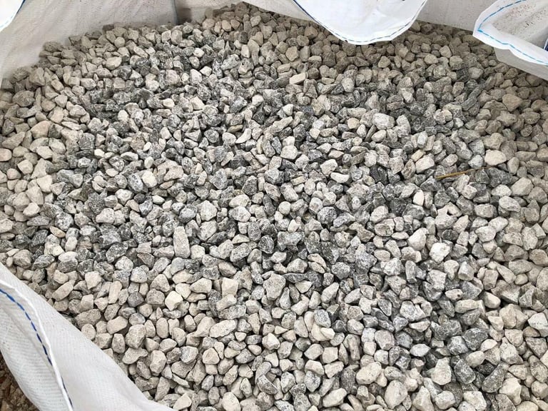 £65 Limestone 20-40mm or 10-30mm Gravel Bulk Bags - DERBY BURTON ASHBY UTTOXETER