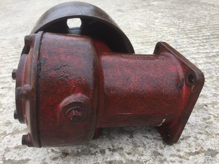 image for ++++ INTERNATIONAL HARVESTER BELT PULLY ++++