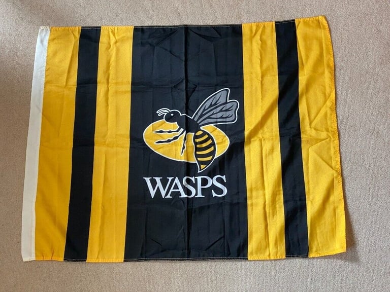 image for London Wasps Rugby Flag 31.5 x 26.5 inches (80 x 67cm)